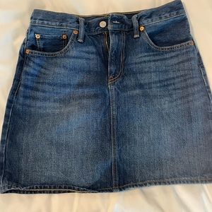 Levi’s Size 28/6 Denim Skirt